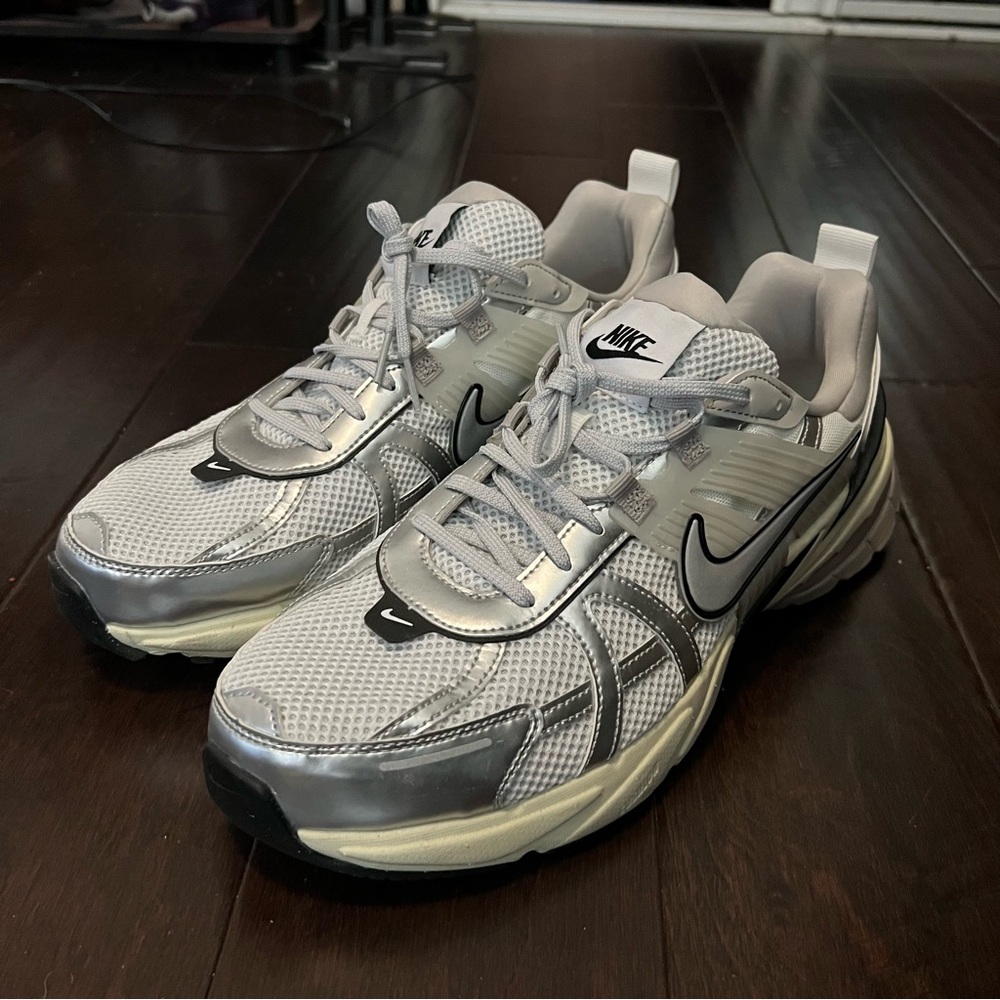 Nike V2K Run Sneakers
